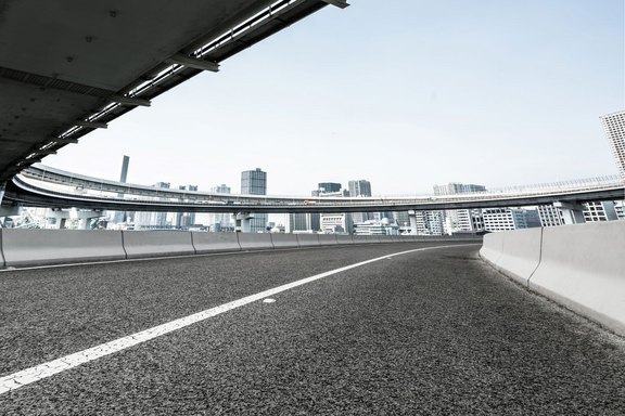 Verkehr und Infrastruktur Nahaufnahme einer Autobahnstraße